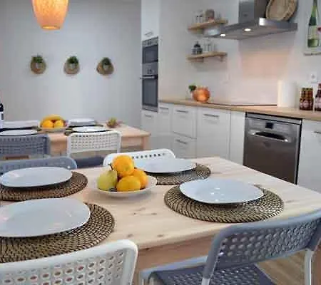 بيت شباب Charme *